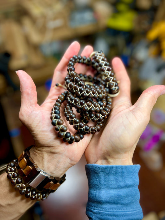 Natural seeds bracelet.